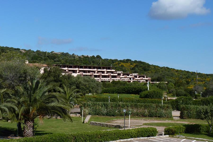 Residence Portolaconia Appartamenti Cannigione Exterior foto